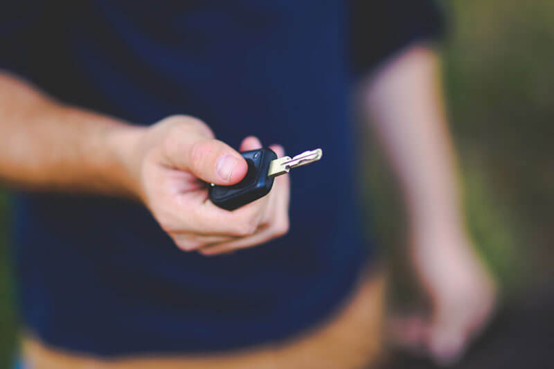 Voler une voiture avec une clé clonée est facile est commun